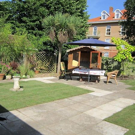 Pantiles B&B Кромер Экстерьер фото